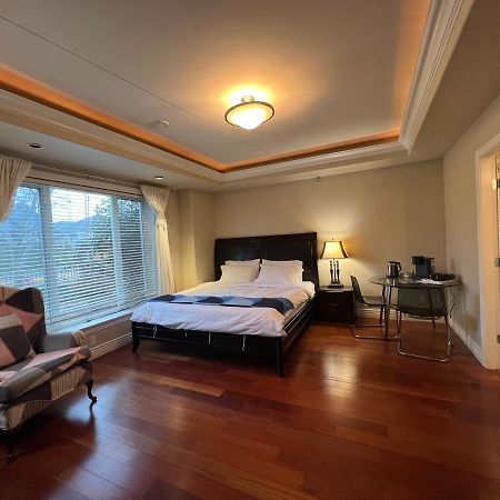 Lucky Suite, Two-Bedroom Suite With Independent Entrance In Richmond Close To Yvr Exterior foto