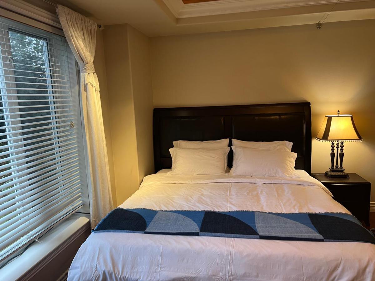 Lucky Suite, Two-Bedroom Suite With Independent Entrance In Richmond Close To Yvr Exterior foto